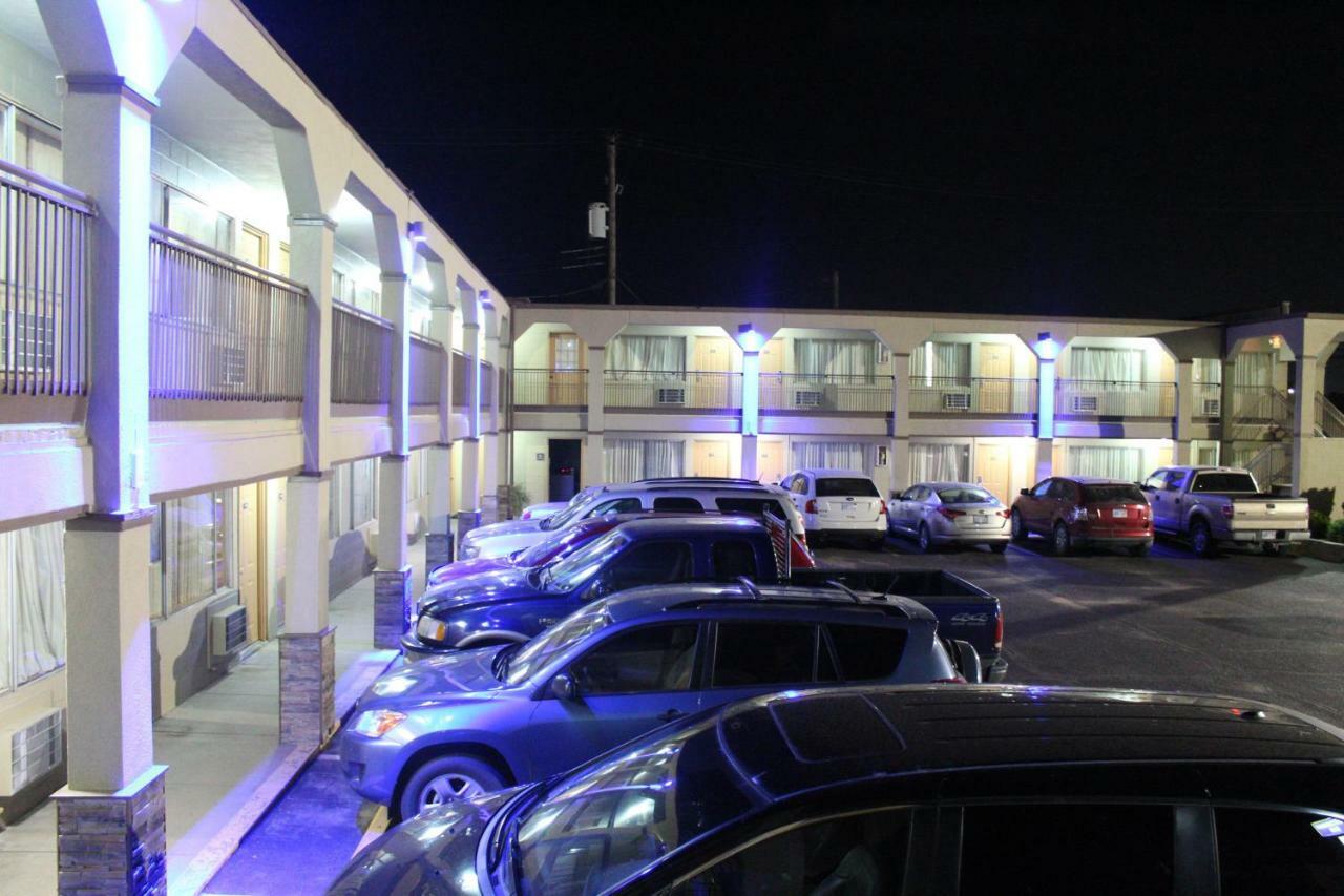 Hutchinson Inn Exterior foto